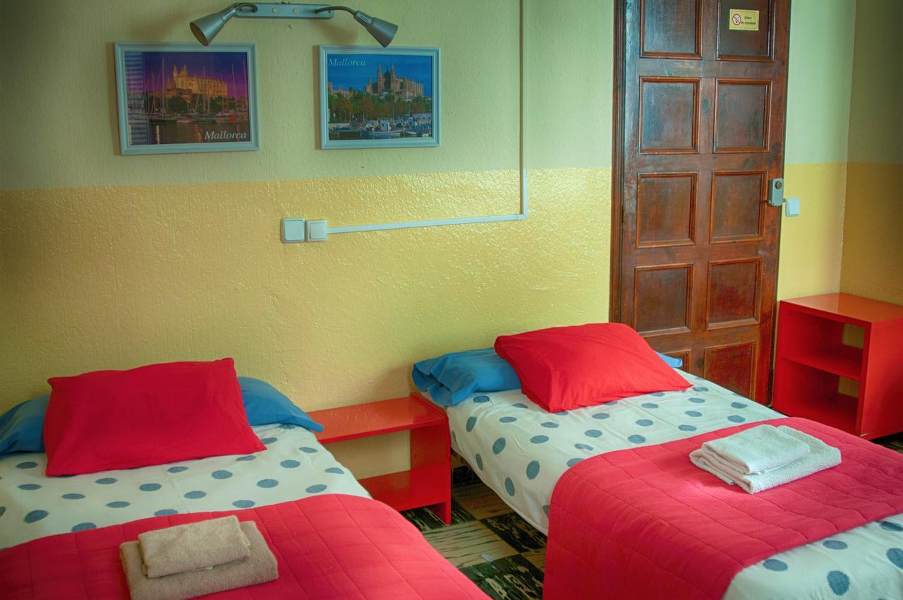 Hostal Atlanta El Arenal  Exteriör bild